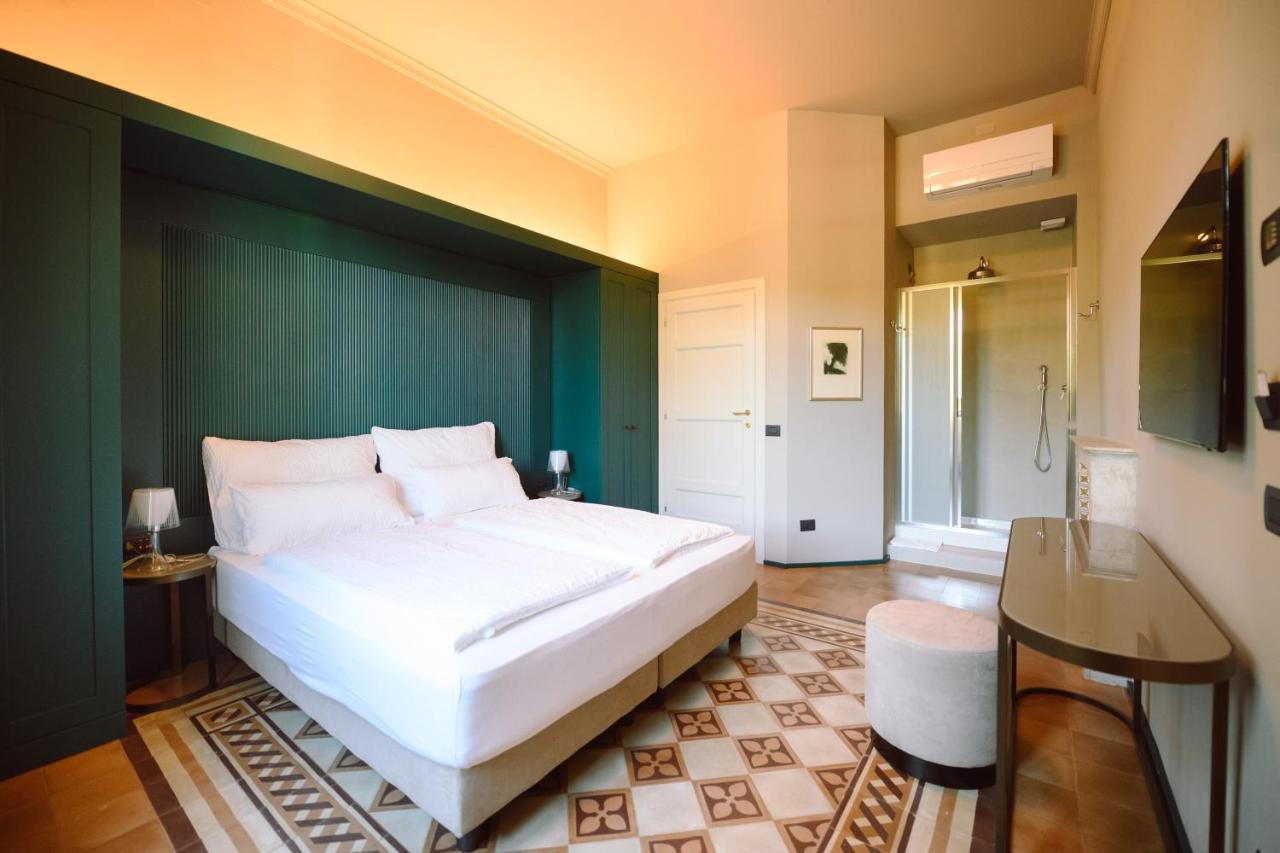 לוקה Palazzo Froussard B&B And Living מראה חיצוני תמונה